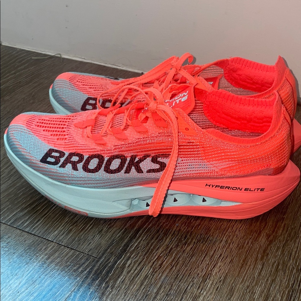 Brooks Hyperion Elite - Bright Orange and blue - Picture 5 of 9